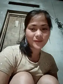Snapshot of Lyssa-a chatting on 04/19/26, 10:23 Lyssa-a online show from 04/19/26, 10:23