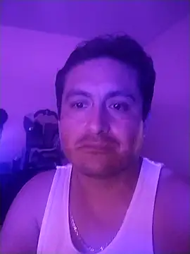 Snapshot of checheludo23 chatting on 11/22/25, 07:07 checheludo23 online show from 11/22/25, 07:07