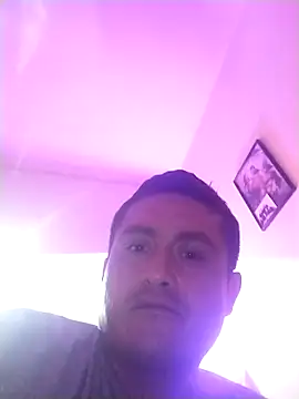 Snapshot of checheludo23 chatting on 12/03/25, 05:15 checheludo23 online show from 12/03/25, 05:15