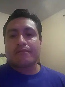 Snapshot of checheludo23 chatting on 02/17/26, 05:48 checheludo23 online show from 02/17/26, 05:48