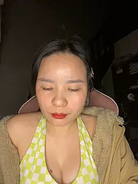 Listen-ly online show from 11/18/25, 04:11