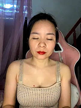 Listen-ly online show from 11/21/25, 03:49