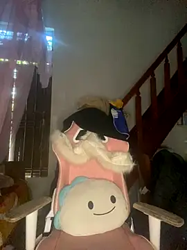 Listen-ly online show from 12/20/25, 04:08