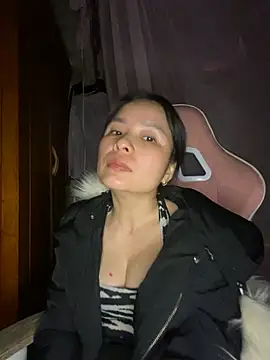 Listen-ly online show from 12/22/25, 04:59