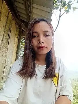 Nguyet2k4 online show from 04/07/26, 04:35