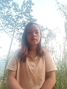 Nguyet2k4 online show from 04/08/26, 11:05