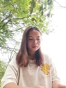 Nguyet2k4 online show from 04/14/26, 11:22