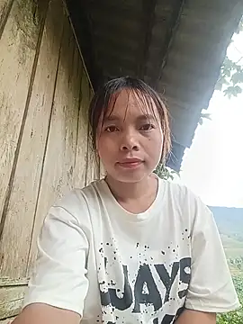 Snapshot of Nguyet2k4 chatting on 06/06/26, 11:31 Nguyet2k4 online show from 06/06/26, 11:31