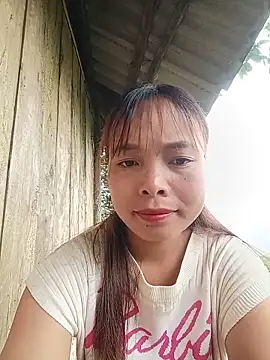 Snapshot of Nguyet2k4 chatting on 06/17/26, 12:02 Nguyet2k4 online show from 06/17/26, 12:02