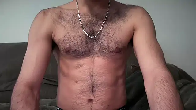 Snapshot of yournextguy chatting on 05/18/26, 08:53 yournextguy online show from 05/18/26, 08:53