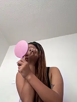 kittyrush  online show from 12/17/25, 08:37