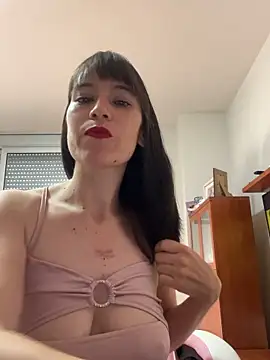 AlanaRius18 online show from 11/19/25, 11:43