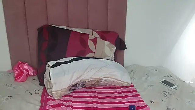 Bubbles156 online show from 12/19/25, 07:21