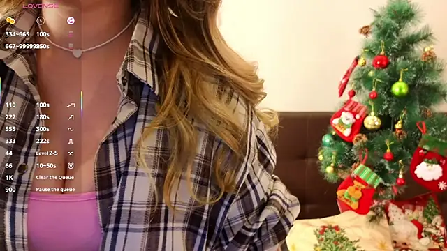 Snapshot of LustLagoon chatting on 12/19/25, 06:09 LustLagoon online show from 12/19/25, 06:09