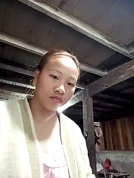 Snapshot of Mising5022 chatting on 11/10/25, 11:15 Mising5022 online show from 11/10/25, 11:15