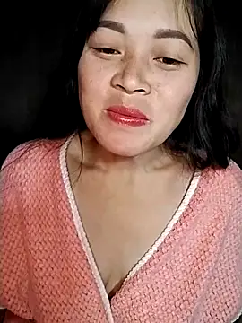 Snapshot of Hani-i chatting on 12/04/25, 09:34 Hani-i online show from 12/04/25, 09:34