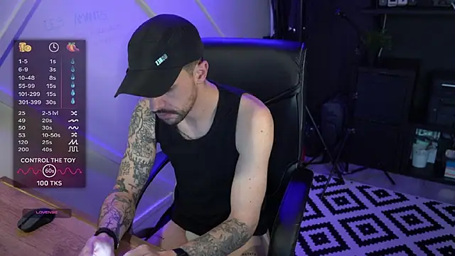 Snapshot of monsieurguitsxxx chatting on 02/22/26, 12:15 monsieurguitsxxx online show from 02/22/26, 12:15