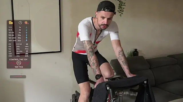 monsieurguitsxxx online show from 04/18/26, 11:58