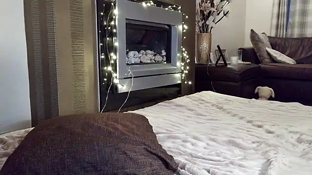 Scouse Lexi online show from 04/18/26, 07:58