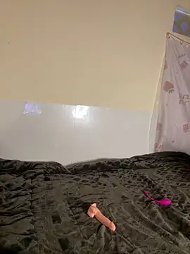 Aimee milk online show from 04/30/26, 10:21