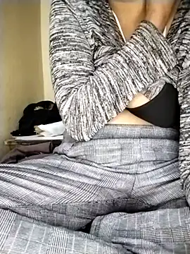 strip queennn online show from 01/14/26, 04:56