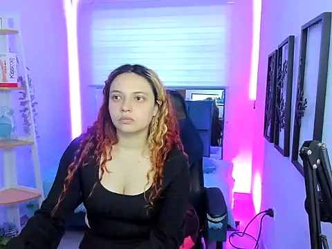 Nixy Fresa online show from 10/21/25, 11:33