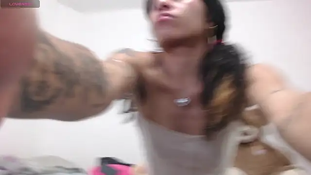 toxic sweet 1 online show from 11/18/25, 03:45