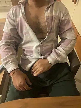 Snapshot of Notme_09 chatting on 10/15/25, 10:26 Notme 09 online show from 10/15/25, 10:26