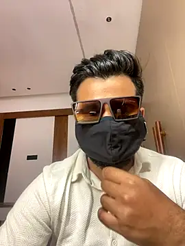 Snapshot of Notme_09 chatting on 10/21/25, 03:46 Notme 09 online show from 10/21/25, 03:46