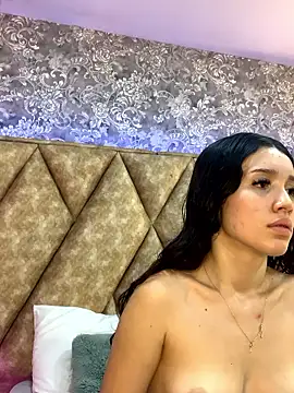 Snapshot of SsexCouplee chatting on 01/10/26, 11:23 SsexCouplee online show from 01/10/26, 11:23