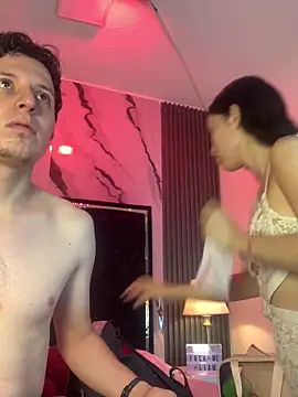 Snapshot of SsexCouplee chatting on 03/04/26, 11:27 SsexCouplee online show from 03/04/26, 11:27