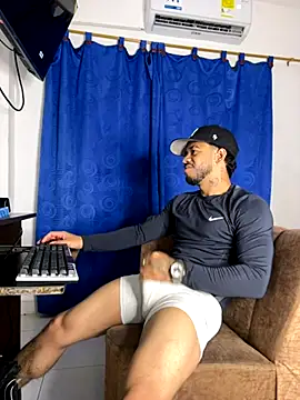 Kylian Alessandro online show from 11/02/25, 06:27