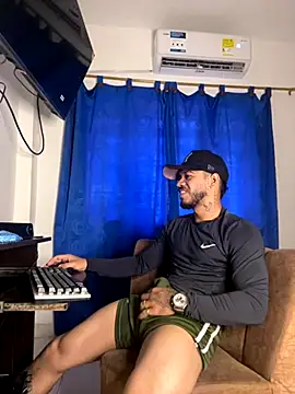 Kylian Alessandro online show from 11/22/25, 06:07