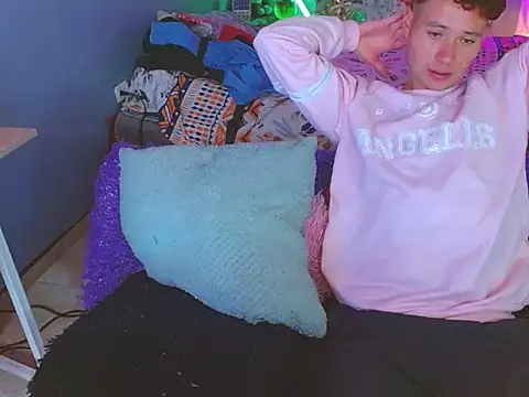 Latin boysxxxx online show from 12/16/25, 07:08