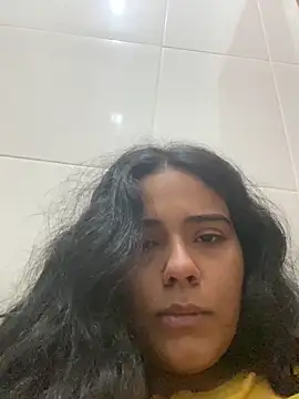 22safadinha69 online show from 04/21/26, 03:57