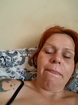 Snapshot of PorcelainDoll1 chatting on 12/03/25, 03:21 PorcelainDoll1 online show from 12/03/25, 03:21