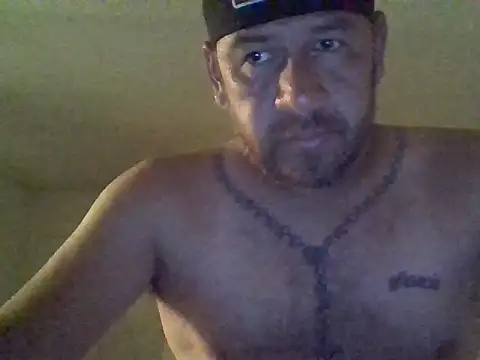 Snapshot of tonyxxx08 chatting on 10/16/25, 03:07 tonyxxx08 online show from 10/16/25, 03:07
