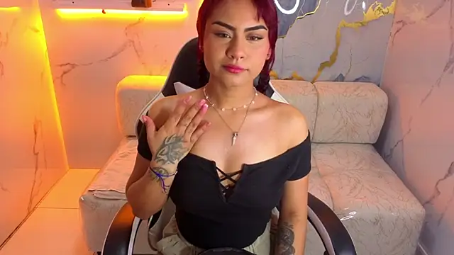 Snapshot of noa_tp chatting on 11/17/25, 12:44 noa tp online show from 11/17/25, 12:44