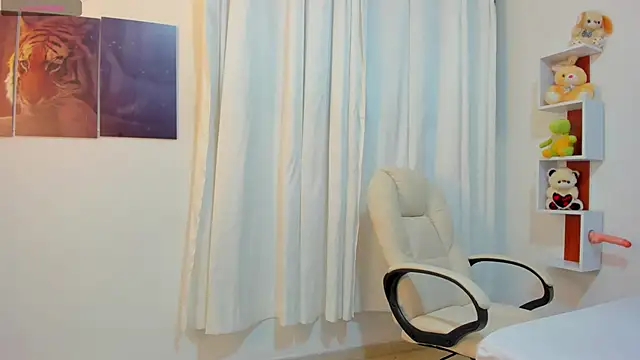 Miaa Star1 online show from 11/01/25, 01:13