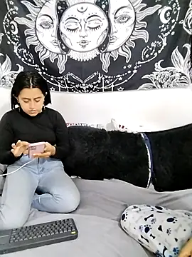 abby n emily online show from 07/10/26, 08:00