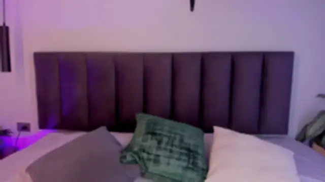 Snapshot of AilanaCortes chatting on 04/12/26, 12:21 AilanaCortes online show from 04/12/26, 12:21