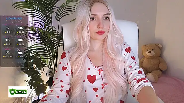 cute cake online show from 12/01/25, 09:58