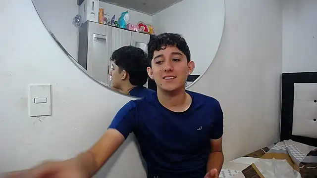 Snapshot of Dravith_Valery chatting on 02/06/26, 07:23 Dravith Valery online show from 02/06/26, 07:23