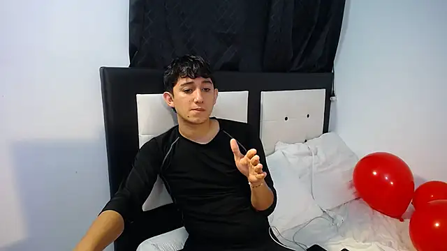 Snapshot of Dravith_Valery chatting on 02/15/26, 04:53 Dravith Valery online show from 02/15/26, 04:53