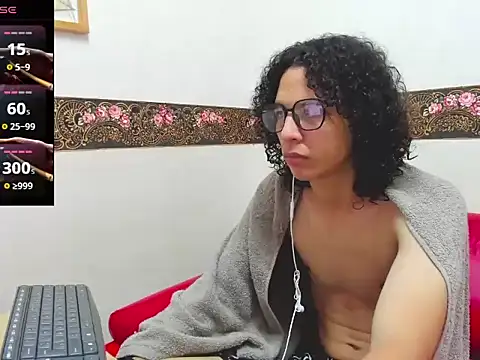 Snapshot of Mike_Miiller_ chatting on 11/05/25, 03:28 Mike Miiller online show from 11/05/25, 03:28