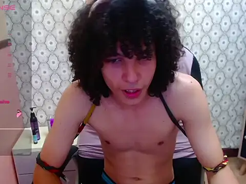 Snapshot of Mike_Miiller_ chatting on 12/13/25, 07:53 Mike Miiller online show from 12/13/25, 07:53