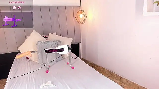 Pamela occoner  online show from 11/28/25, 07:16