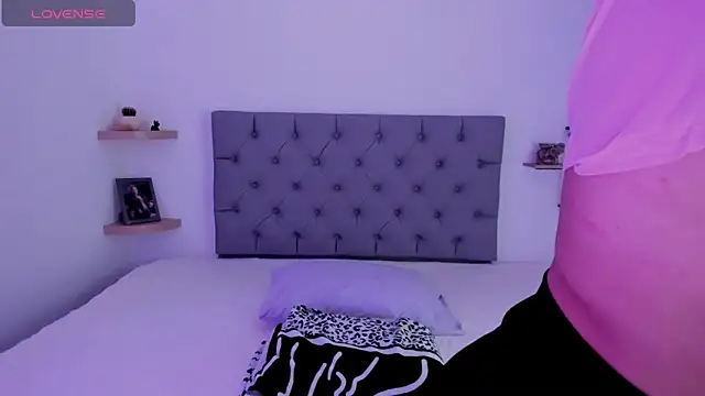 Saraarouusee online show from 02/20/26, 09:26