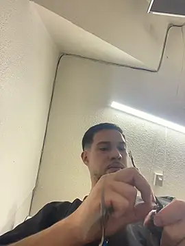 Leonardmoppet online show from 10/26/25, 09:21