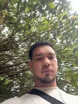 Leonardmoppet online show from 11/18/25, 07:40